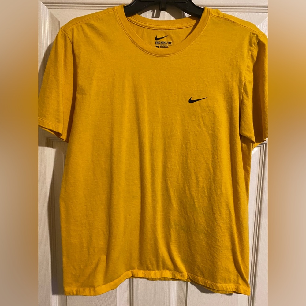 Nike T-shirt